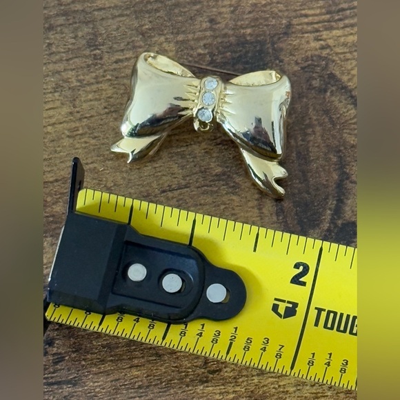 Vintage Goldtone Bow Brooch with Rhinestone Accents Coquette Aesthetic - Picture 5 of 5